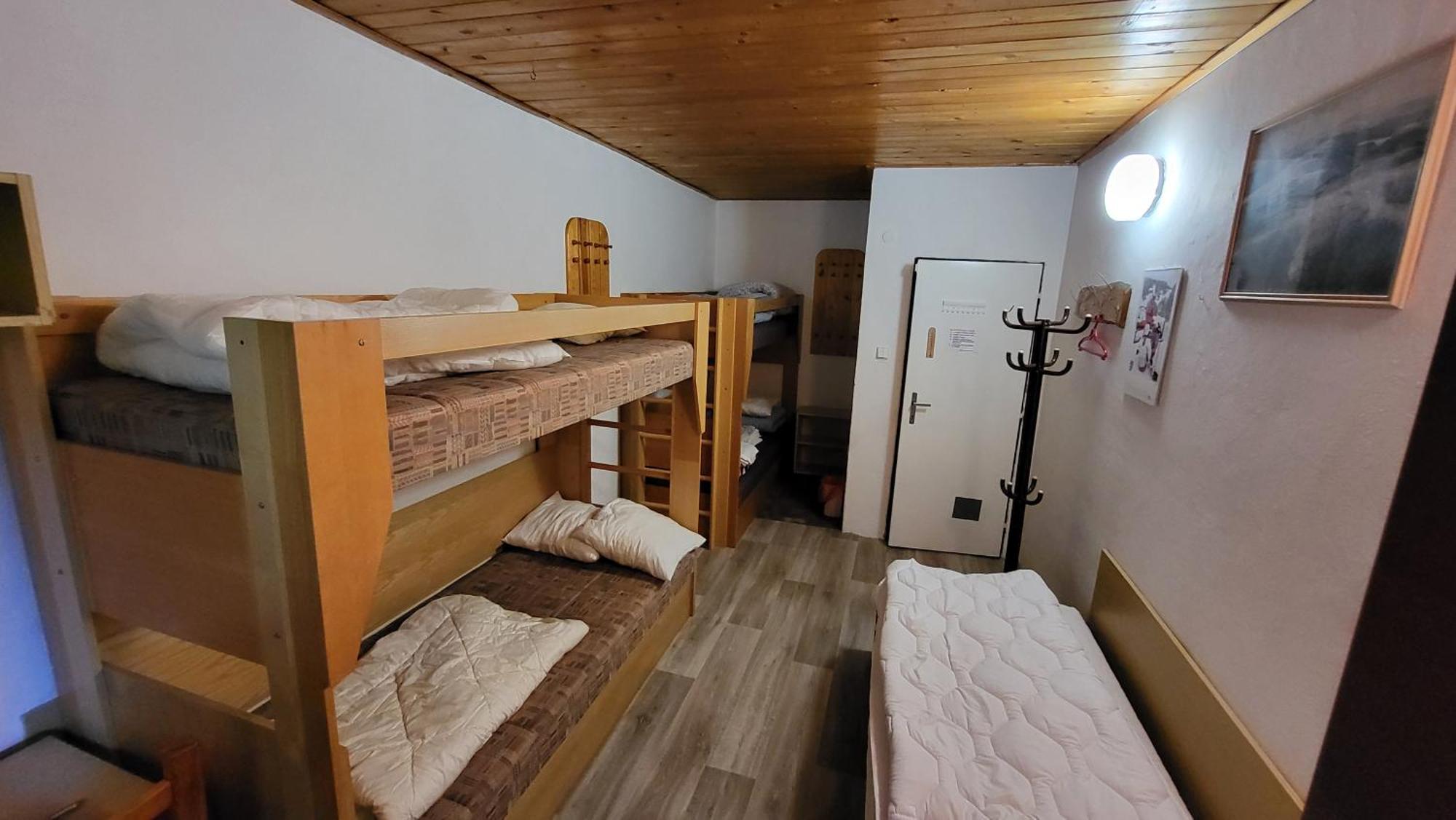 Turisticka Chata Tj Tesla Brno Ostružná Exteriér fotografie